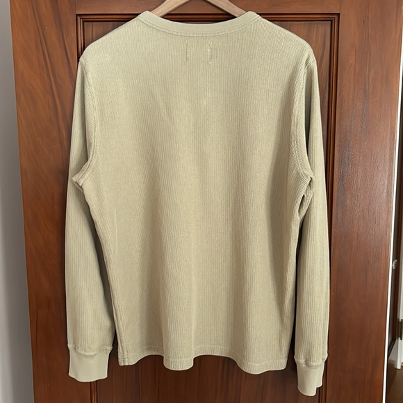 Buck Mason Men’s Vintage Thermal Henley in Khaki - Picture 4 of 6